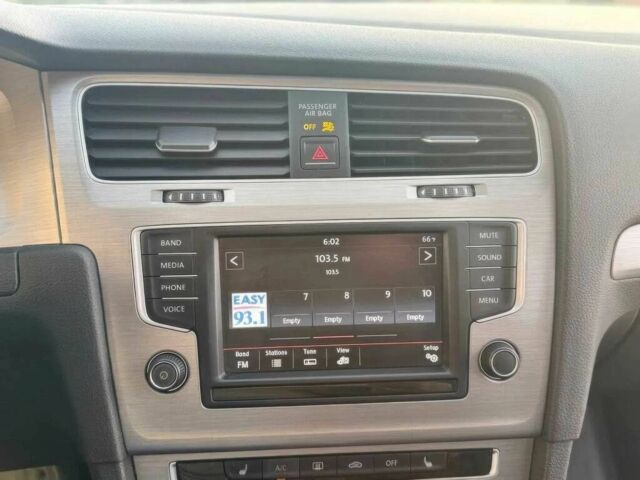 Белый Фольксваген Гольф, объемом двигателя 1.8 л и пробегом 77 тыс. км за 8900 $, фото 10 на Automoto.ua