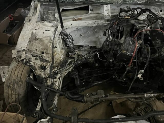 Белый Фольксваген Гольф, объемом двигателя 1 л и пробегом 100 тыс. км за 3999 $, фото 10 на Automoto.ua