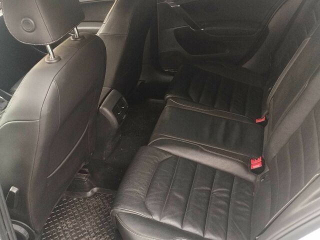 Белый Фольксваген Гольф, объемом двигателя 0 л и пробегом 128 тыс. км за 9200 $, фото 2 на Automoto.ua