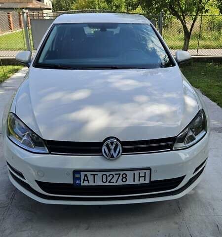 Белый Фольксваген Гольф, объемом двигателя 1.6 л и пробегом 197 тыс. км за 13800 $, фото 6 на Automoto.ua