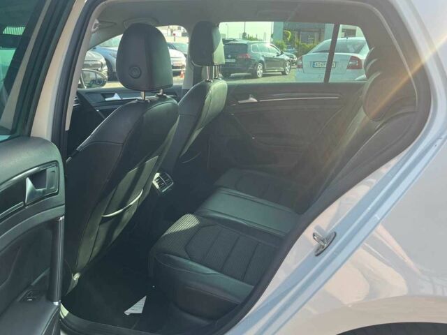 Білий Фольксваген Гольф, об'ємом двигуна 1.4 л та пробігом 256 тис. км за 13500 $, фото 14 на Automoto.ua