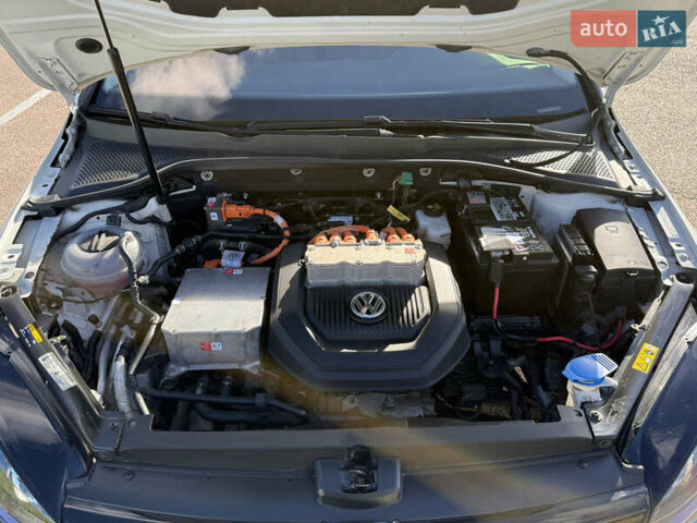 Білий Фольксваген Гольф, об'ємом двигуна 0 л та пробігом 36 тис. км за 12500 $, фото 18 на Automoto.ua