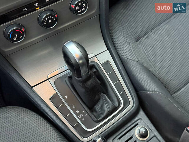 Белый Фольксваген Гольф, объемом двигателя 1.8 л и пробегом 149 тыс. км за 9799 $, фото 45 на Automoto.ua