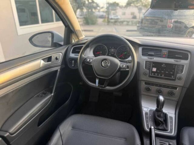 Белый Фольксваген Гольф, объемом двигателя 1.8 л и пробегом 77 тыс. км за 8900 $, фото 8 на Automoto.ua