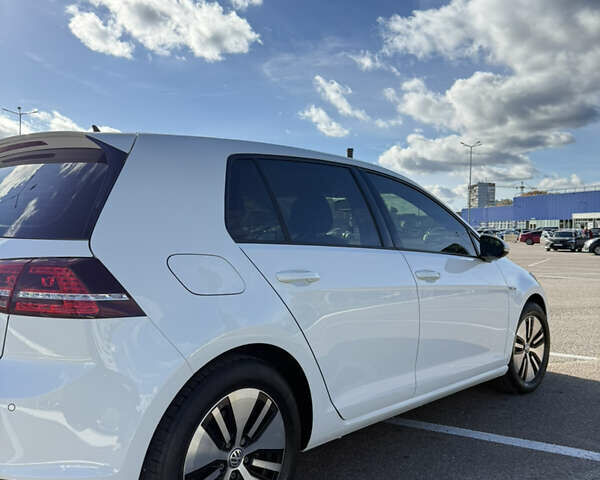 Білий Фольксваген Гольф, об'ємом двигуна 0 л та пробігом 36 тис. км за 12500 $, фото 5 на Automoto.ua