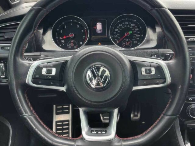 Білий Фольксваген Гольф, об'ємом двигуна 2 л та пробігом 75 тис. км за 6100 $, фото 8 на Automoto.ua