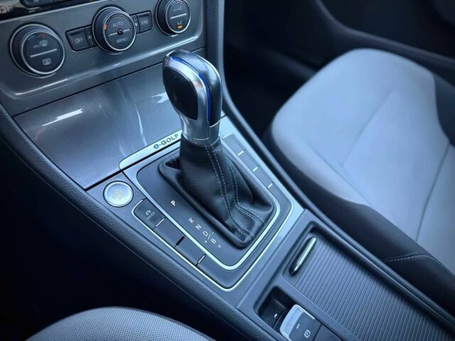 Білий Фольксваген Гольф, об'ємом двигуна 0 л та пробігом 78 тис. км за 6600 $, фото 10 на Automoto.ua