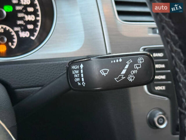 Белый Фольксваген Гольф, объемом двигателя 1.8 л и пробегом 149 тыс. км за 9799 $, фото 36 на Automoto.ua