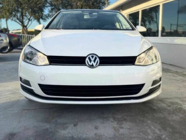 Белый Фольксваген Гольф, объемом двигателя 1.8 л и пробегом 77 тыс. км за 8900 $, фото 1 на Automoto.ua