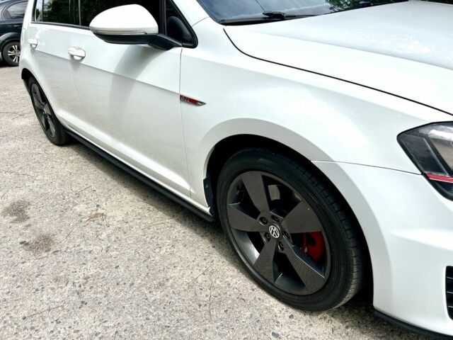 Белый Фольксваген Гольф, объемом двигателя 2 л и пробегом 168 тыс. км за 12999 $, фото 18 на Automoto.ua