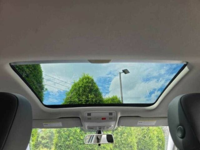 Белый Фольксваген Гольф, объемом двигателя 1.8 л и пробегом 119 тыс. км за 2900 $, фото 13 на Automoto.ua