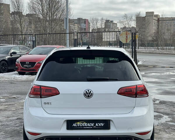 Білий Фольксваген Гольф, об'ємом двигуна 1.98 л та пробігом 176 тис. км за 13000 $, фото 4 на Automoto.ua