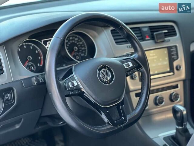 Белый Фольксваген Гольф, объемом двигателя 1.8 л и пробегом 148 тыс. км за 8999 $, фото 13 на Automoto.ua