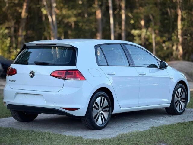 Білий Фольксваген Гольф, об'ємом двигуна 0 л та пробігом 78 тис. км за 6600 $, фото 5 на Automoto.ua