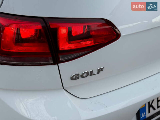 Белый Фольксваген Гольф, объемом двигателя 1.8 л и пробегом 149 тыс. км за 9799 $, фото 22 на Automoto.ua