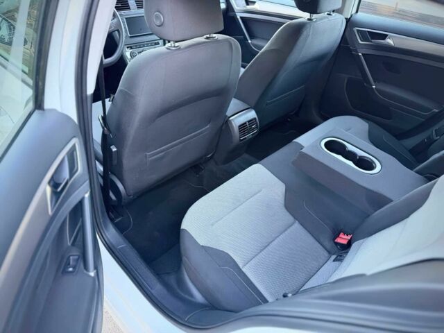 Білий Фольксваген Гольф, об'ємом двигуна 0 л та пробігом 78 тис. км за 6600 $, фото 14 на Automoto.ua