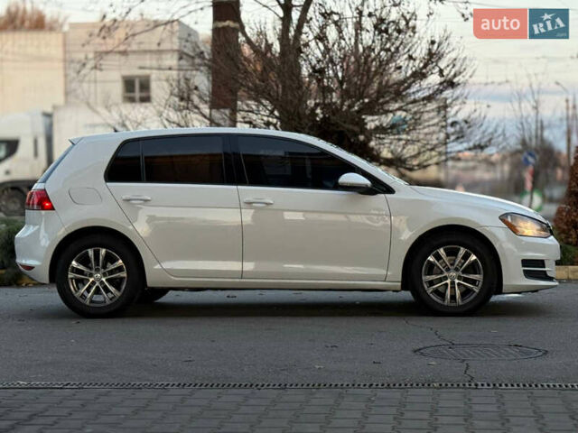 Белый Фольксваген Гольф, объемом двигателя 1.8 л и пробегом 149 тыс. км за 9799 $, фото 5 на Automoto.ua