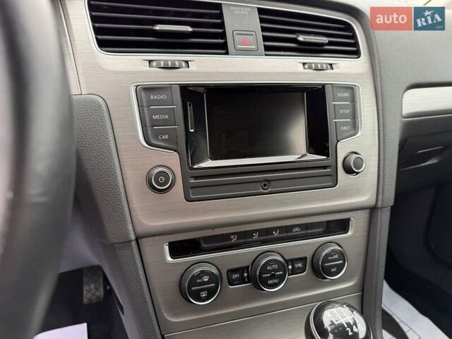 Білий Фольксваген Гольф, об'ємом двигуна 1.4 л та пробігом 61 тис. км за 12600 $, фото 20 на Automoto.ua