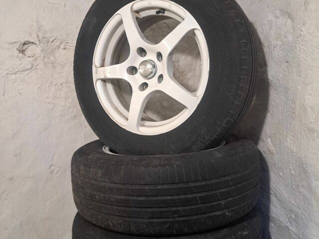 Белый Фольксваген Гольф, объемом двигателя 1.6 л и пробегом 251 тыс. км за 13000 $, фото 14 на Automoto.ua