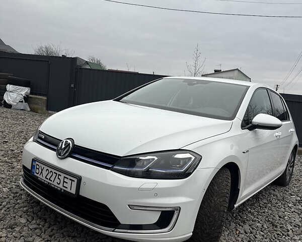 Білий Фольксваген Гольф, об'ємом двигуна 0 л та пробігом 137 тис. км за 11300 $, фото 41 на Automoto.ua