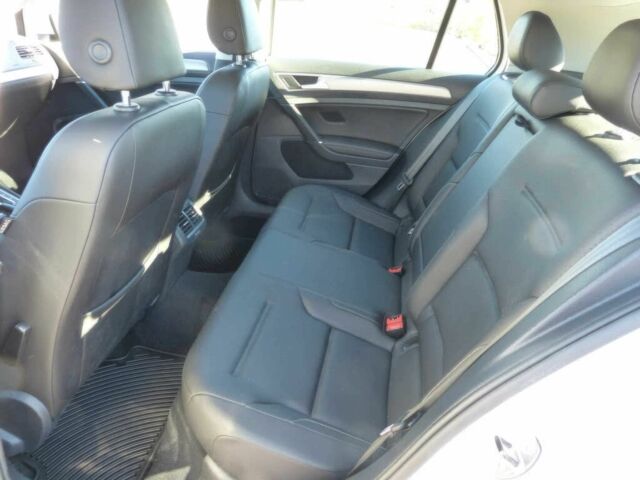 Белый Фольксваген Гольф, объемом двигателя 1.8 л и пробегом 58 тыс. км за 4800 $, фото 15 на Automoto.ua