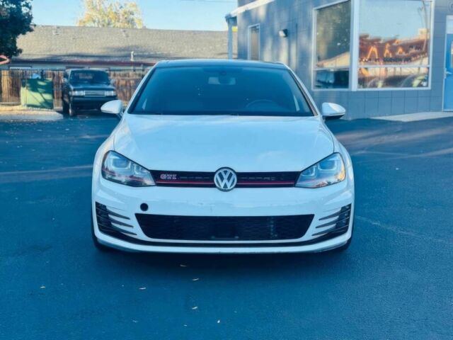 Белый Фольксваген Гольф, объемом двигателя 2 л и пробегом 66 тыс. км за 8700 $, фото 1 на Automoto.ua