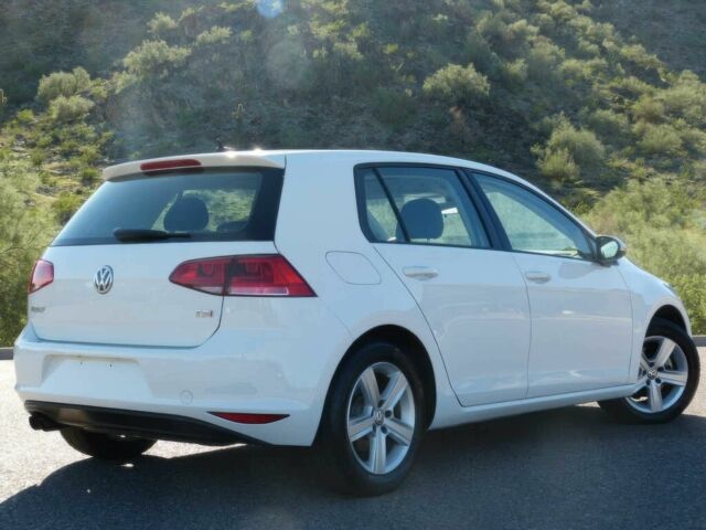 Белый Фольксваген Гольф, объемом двигателя 1.8 л и пробегом 58 тыс. км за 4800 $, фото 5 на Automoto.ua