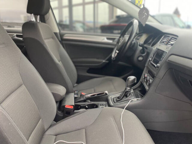 Белый Фольксваген Гольф, объемом двигателя 1.8 л и пробегом 124 тыс. км за 13800 $, фото 17 на Automoto.ua