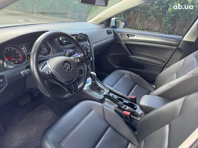 Білий Фольксваген Гольф, об'ємом двигуна 1.8 л та пробігом 79 тис. км за 15990 $, фото 12 на Automoto.ua