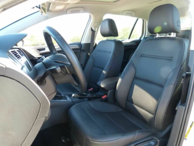 Белый Фольксваген Гольф, объемом двигателя 1.8 л и пробегом 58 тыс. км за 4800 $, фото 12 на Automoto.ua