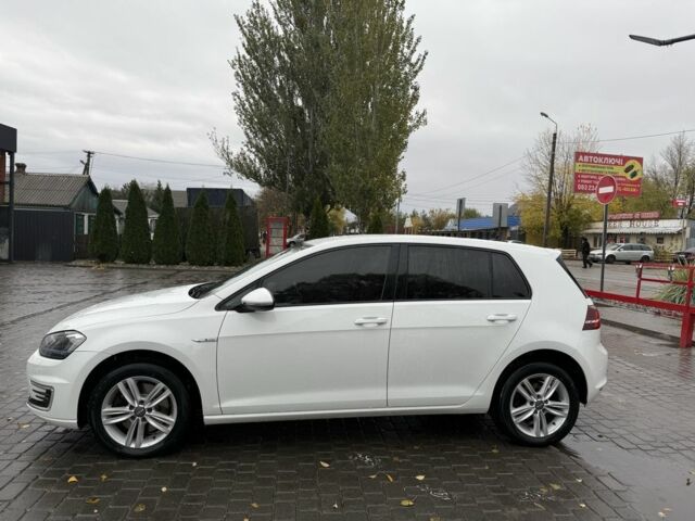 Белый Фольксваген Гольф, объемом двигателя 0 л и пробегом 113 тыс. км за 9200 $, фото 9 на Automoto.ua