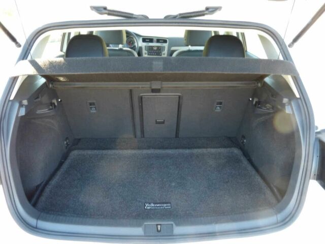 Белый Фольксваген Гольф, объемом двигателя 1.8 л и пробегом 58 тыс. км за 4800 $, фото 16 на Automoto.ua