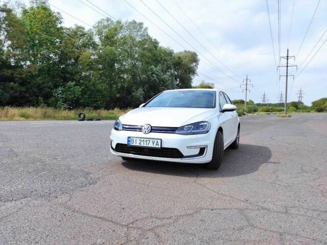Белый Фольксваген Гольф, объемом двигателя 0 л и пробегом 95 тыс. км за 15999 $, фото 13 на Automoto.ua