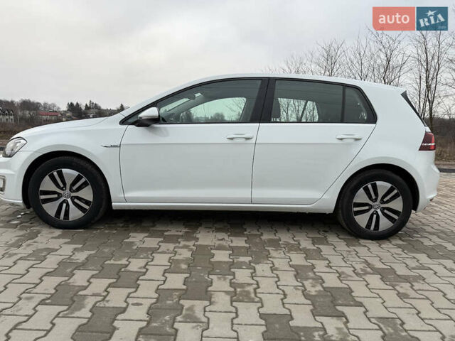 Белый Фольксваген Гольф, объемом двигателя 0 л и пробегом 33 тыс. км за 10800 $, фото 7 на Automoto.ua