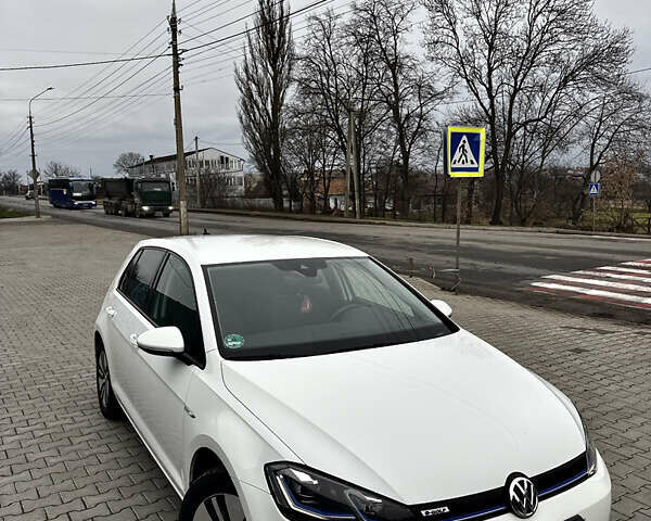 Білий Фольксваген Гольф, об'ємом двигуна 0 л та пробігом 137 тис. км за 11300 $, фото 19 на Automoto.ua