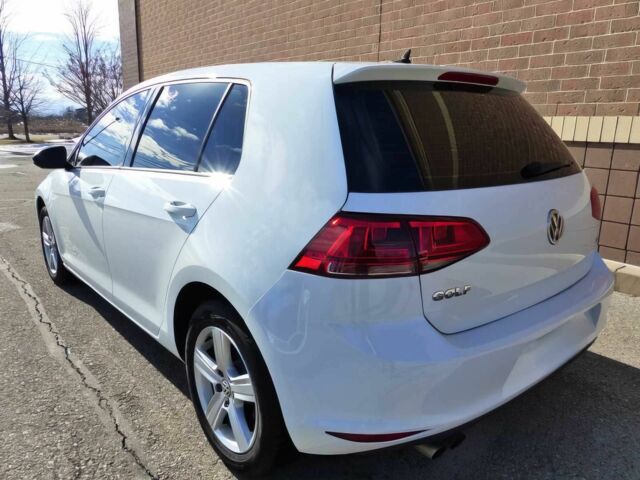 Белый Фольксваген Гольф, объемом двигателя 1.5 л и пробегом 68 тыс. км за 9500 $, фото 3 на Automoto.ua