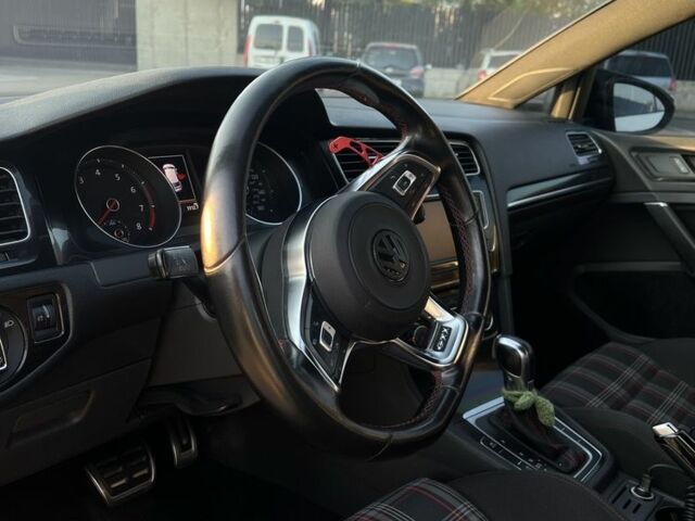 Белый Фольксваген Гольф, объемом двигателя 2 л и пробегом 156 тыс. км за 14000 $, фото 9 на Automoto.ua