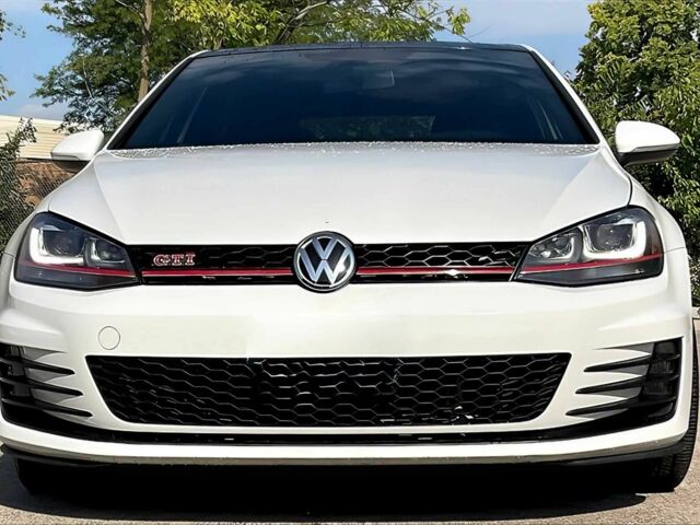 Белый Фольксваген Гольф, объемом двигателя 2 л и пробегом 67 тыс. км за 13000 $, фото 1 на Automoto.ua