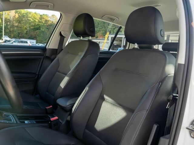 Белый Фольксваген Гольф, объемом двигателя 0 л и пробегом 66 тыс. км за 10000 $, фото 7 на Automoto.ua