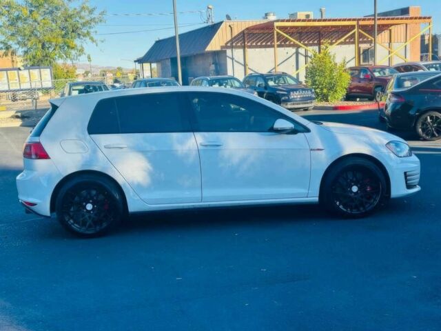 Белый Фольксваген Гольф, объемом двигателя 2 л и пробегом 66 тыс. км за 8700 $, фото 3 на Automoto.ua