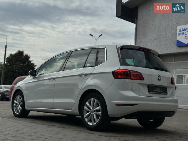 Белый Фольксваген Гольф, объемом двигателя 2 л и пробегом 274 тыс. км за 14299 $, фото 7 на Automoto.ua