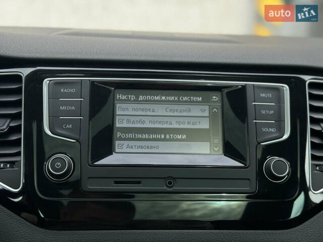 Белый Фольксваген Гольф, объемом двигателя 2 л и пробегом 274 тыс. км за 14299 $, фото 35 на Automoto.ua