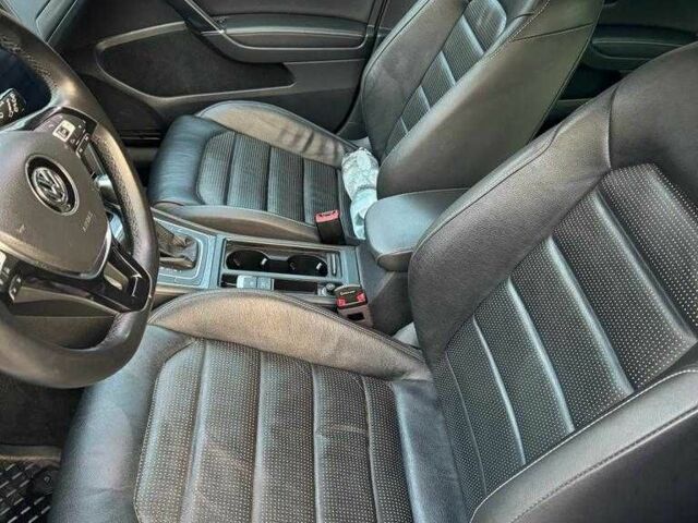 Белый Фольксваген Гольф, объемом двигателя 0 л и пробегом 139 тыс. км за 14000 $, фото 9 на Automoto.ua