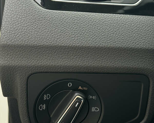 Белый Фольксваген Гольф, объемом двигателя 2 л и пробегом 274 тыс. км за 14299 $, фото 15 на Automoto.ua