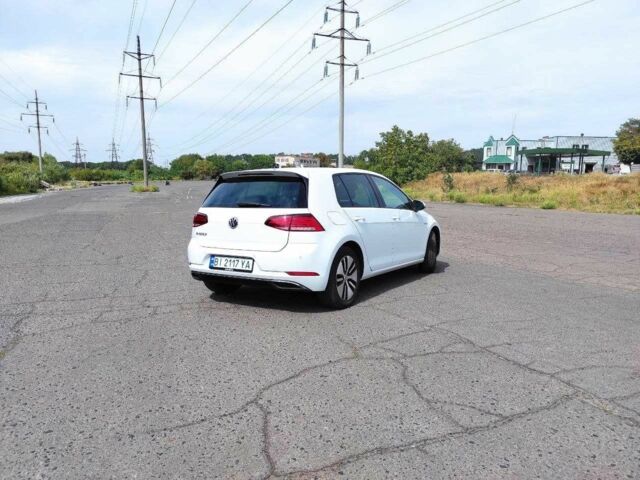 Белый Фольксваген Гольф, объемом двигателя 0 л и пробегом 95 тыс. км за 15999 $, фото 14 на Automoto.ua