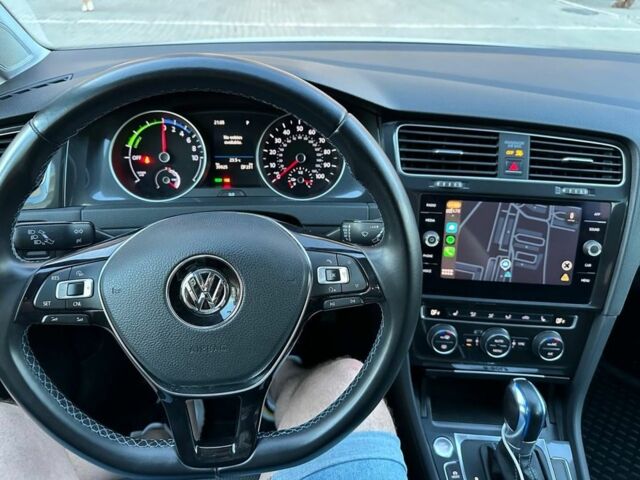 Білий Фольксваген Гольф, об'ємом двигуна 0 л та пробігом 56 тис. км за 11200 $, фото 4 на Automoto.ua