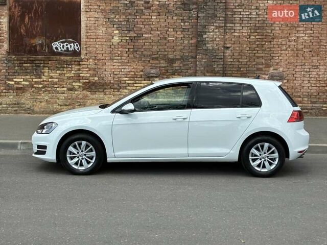 Белый Фольксваген Гольф, объемом двигателя 1.8 л и пробегом 66 тыс. км за 13200 $, фото 3 на Automoto.ua