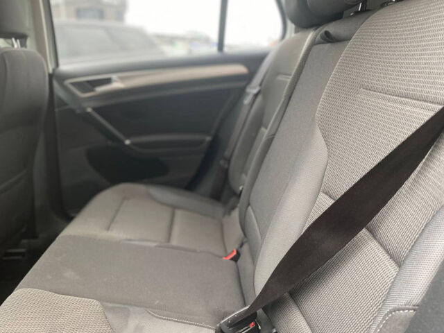 Белый Фольксваген Гольф, объемом двигателя 1.8 л и пробегом 124 тыс. км за 13800 $, фото 23 на Automoto.ua