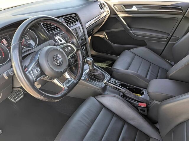 Белый Фольксваген Гольф, объемом двигателя 2 л и пробегом 69 тыс. км за 8000 $, фото 8 на Automoto.ua