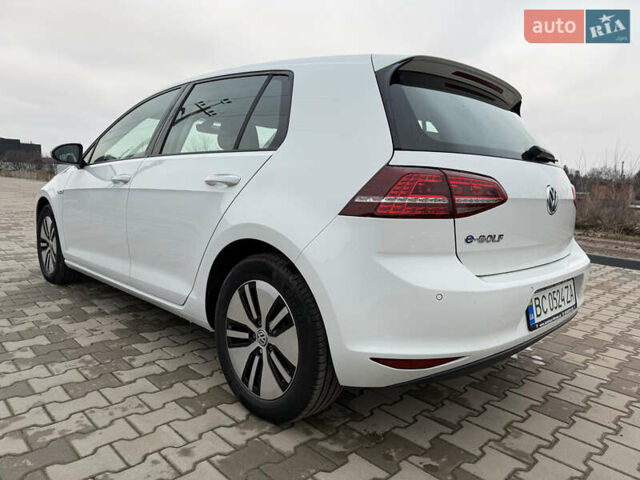 Белый Фольксваген Гольф, объемом двигателя 0 л и пробегом 33 тыс. км за 10800 $, фото 3 на Automoto.ua
